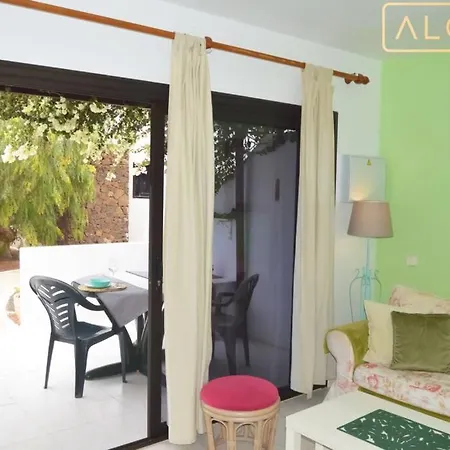 Bungalow At Playa Flamingo Apartment With Shared Pool 5 Minutes From The Beach Apartamento