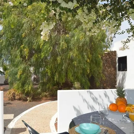 Bungalow At Playa Flamingo Apartment With Shared Pool 5 Minutes From The Beach