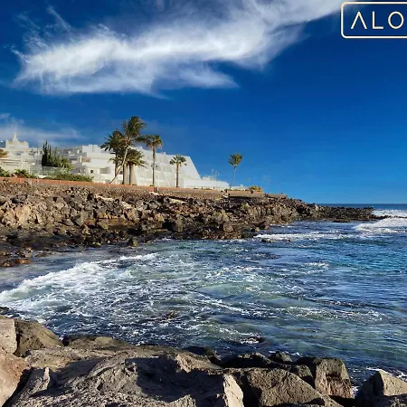 Bungalow At Playa Flamingo Apartment With Shared Pool 5 Minutes From The Beach